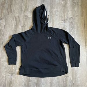 Under Armour Pullover hoodie in a women’s loose size extra large (XL)!🏋🏼♀️🧥